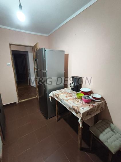 3 camere decomandat Bucovina CENTRALA PROPRIE etaj 3