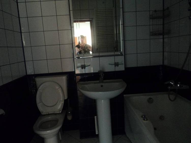 3 camere Unirii - Camera de Comert pretabil locuinta sau birou.