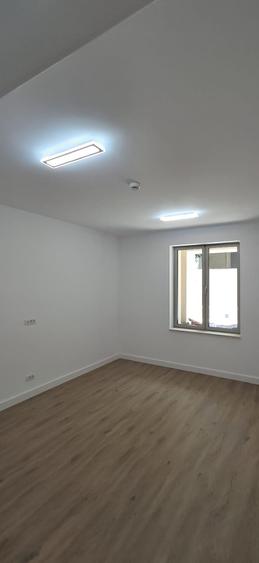 Apartament nou 3 camere, ideal birou, activității diverse, Armenească