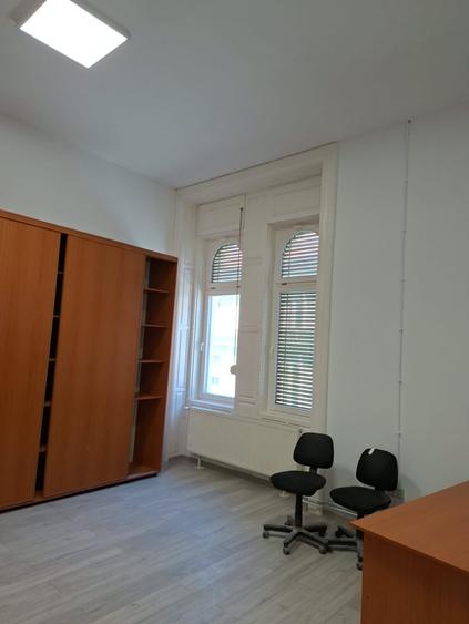 Birouri 75 mp Piata Unirii RENOVAT, prima inchiriere