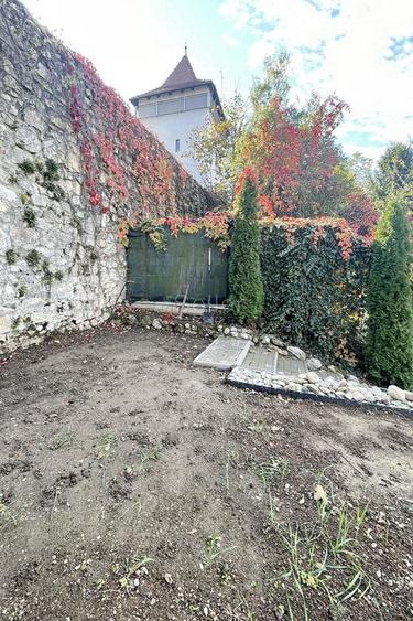 Pensiune de 15 camere in Centrul Istoric la 400m de Piata Sfatului
