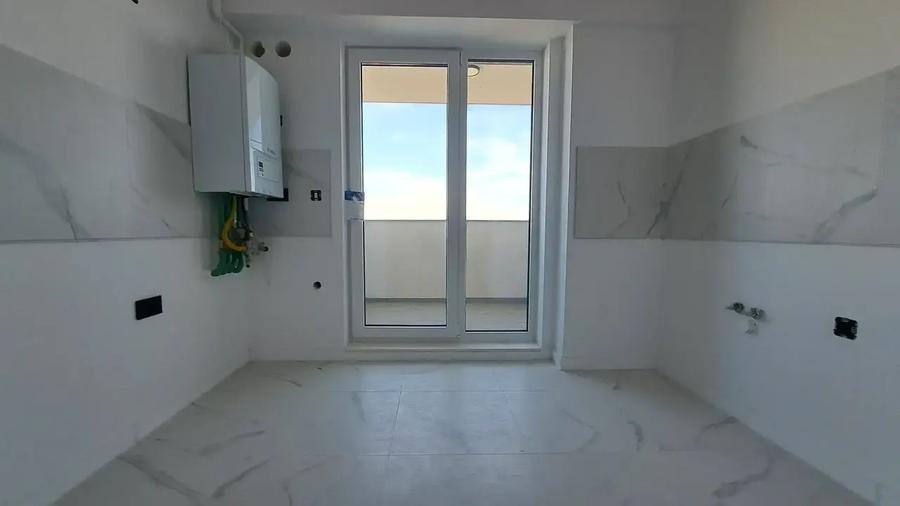 Garsoniera studio cu dormitor separat in ansamblu premium