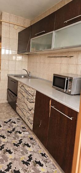 APARTAMENT 3 CAMERE DECOMANDAT – MAZEPA 2 – ETAJ INTERMEDIAR