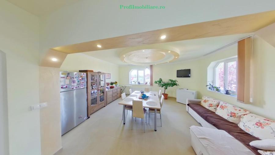 Casa mare + teren 867 mp - Schimb + diferenta - Arad si Timisoara