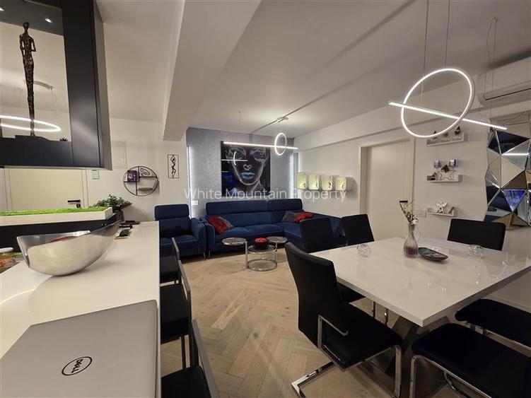 Apartament cu amenajare designer de vanzare in Green Valley Noua