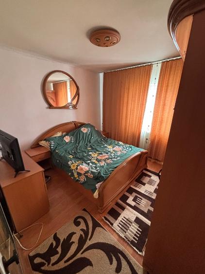 Apartament 2 camere, zona centrala, 47 mp, mobilat, loc de parcare - Strada Gene