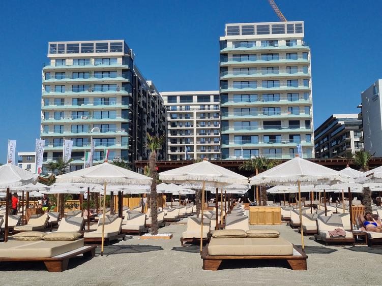 Studio Mamaia Nord prima linie la mare - plaja Azimuth 82000 euro