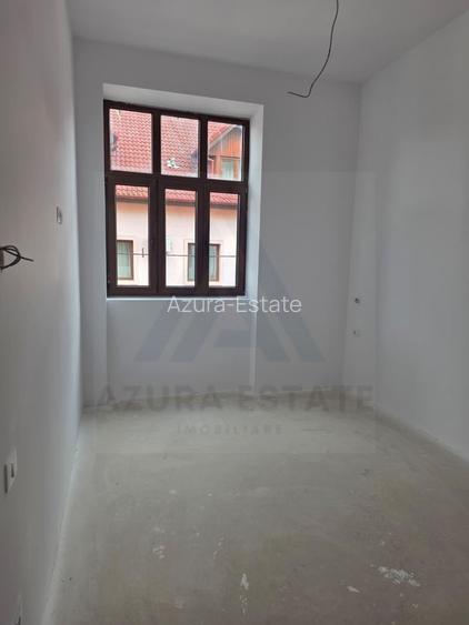 Apartament renovat 3 camere 2 bai 85 mp si pivnita  în zona Central - 3