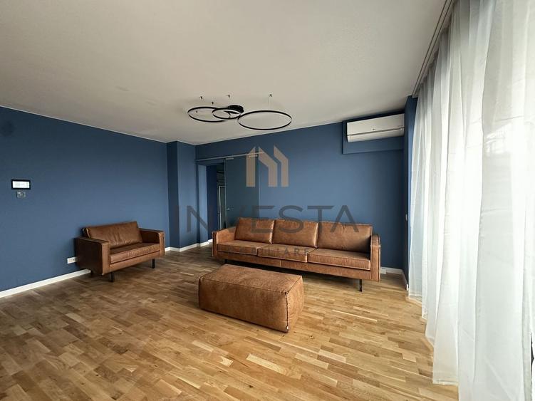 Apartament 2 camere, etaj intermediar, parcare, bloc nou, zona Centru!