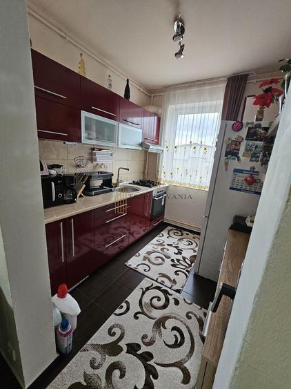 Vând apartament 2 camere decomandat
