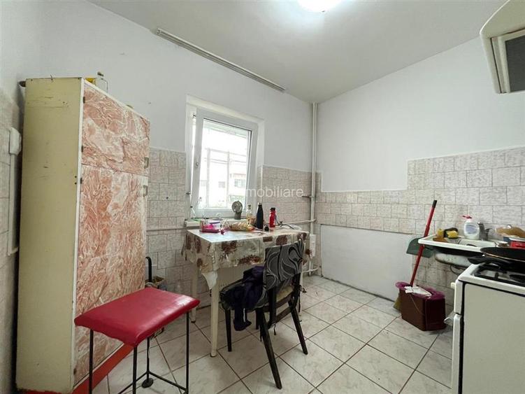 APARTAMENT 3 CAMERE | ETAJ 2 | DECEBAL | ALUMINEI | ORADEA | - 9