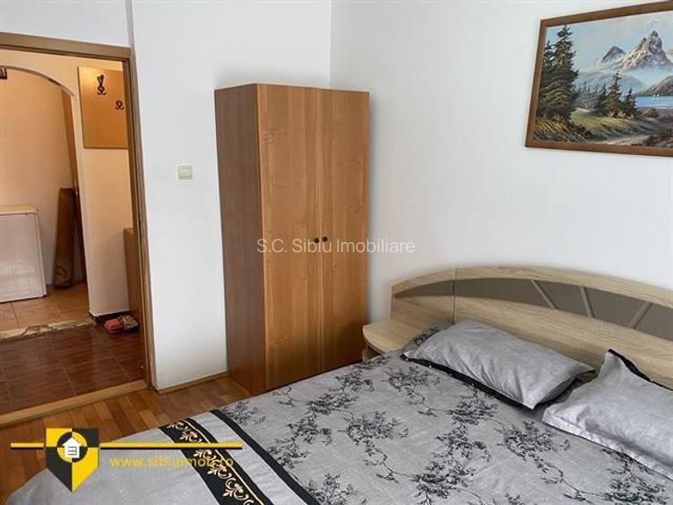 ap 2 cam cu doua dormitoare  central Parc tineretului Spital - 3