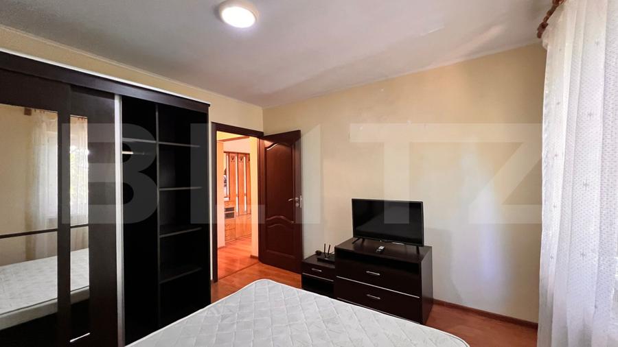 Apartament de 2 camere, decomandat de 55 mp, zona Brazda