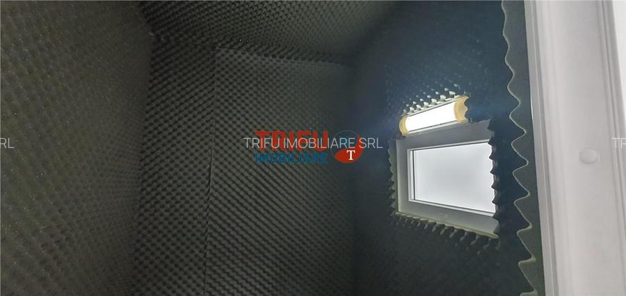 Spatiul de vanzare zona cetate - 9