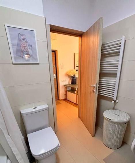 Apartament 2 camere semidecomandat - Marriot-Uranus