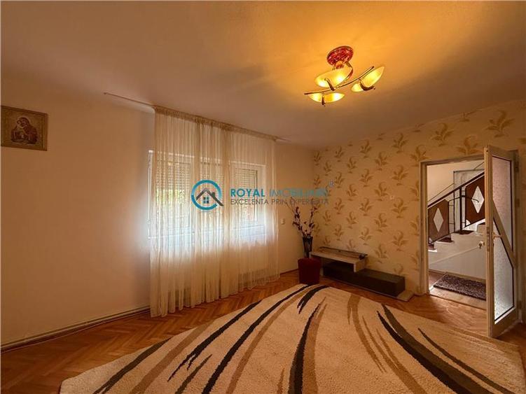 Royal Imobiliare - Vanzare Vila zona Paulesti