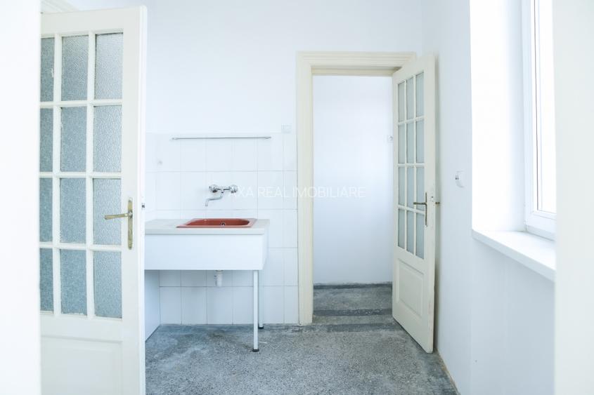 Apartamentul din turnul cu glorietă — Calea Victoriei nr. 2 - 14