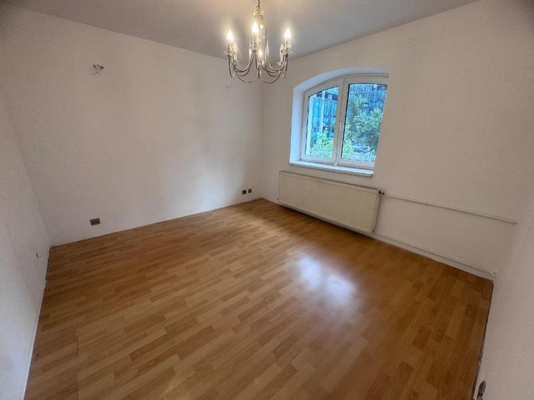 Particular/Vila One Cotroceni  | 6  camere | sediu firmă / clinică