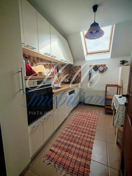 Apartament de vanzare 4 cam 98mp+ 2 balcoane 12.35mp Baciu zona Restaurant Regal