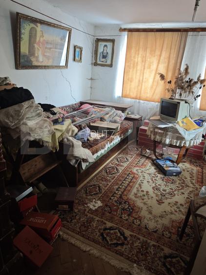Casă de vanzare, 2 corpuri, 120 mp, teren 454 mp, zona Dumbrăvița - 2