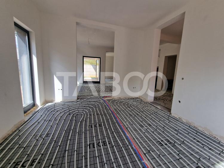 Casa individuala cu curte terasa si garaj Selimbar Sibiu