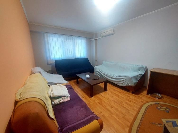 Apartament stradal pretabil birouri