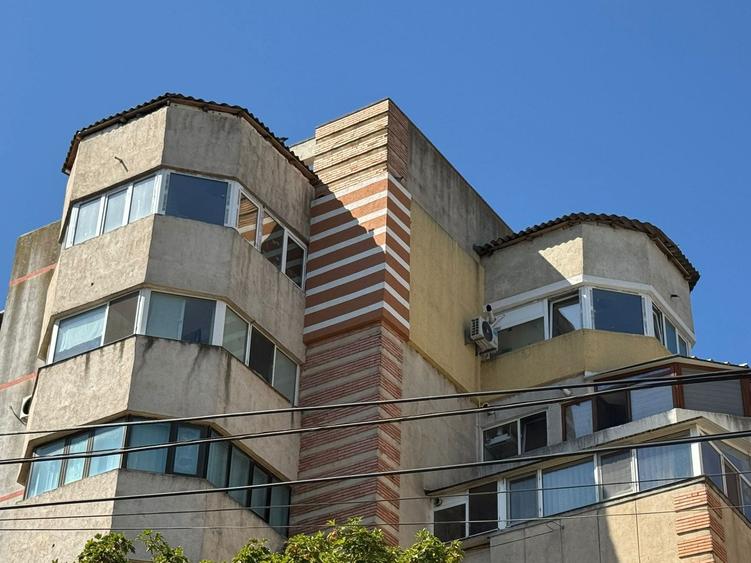 APARTAMENT 3 CAMERE , DECOMANDAT , TOMIS NORD