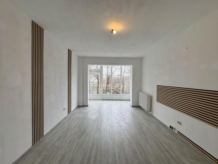 Spatiu comercial ideal pentru salon, 51 mp, parter, zona Calea Floresti