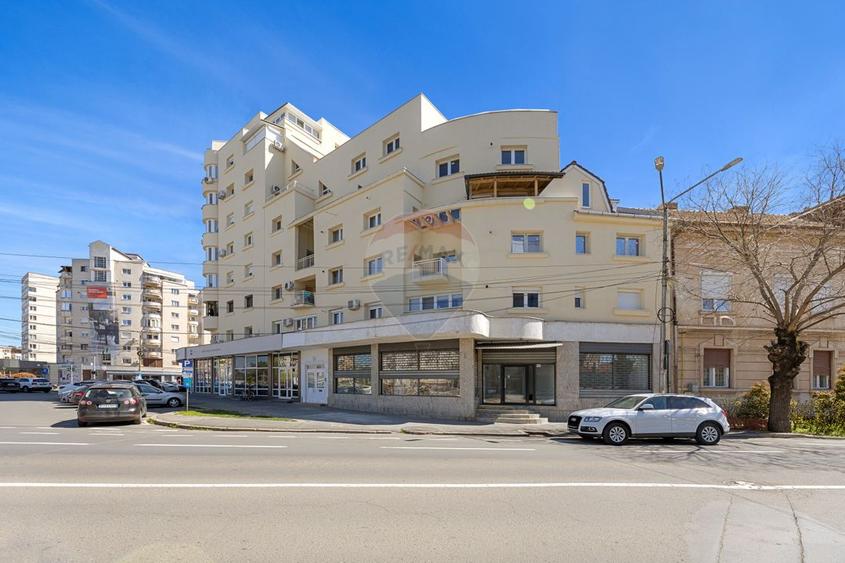 Spațiu comercial generos în vad excelent – zona Intim, Arad