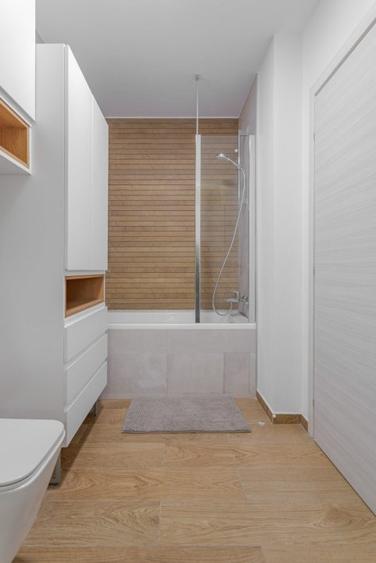 APARTAMENT DECOMANDAT, 1 CAMERA, DRESSING SEPARAT, BALCON DESCHIS, TATARASI