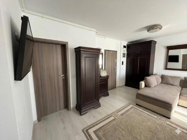 Proprietar, Apartament 3 camere Soarelui, Lux Mobexpert + Parcare Subterană