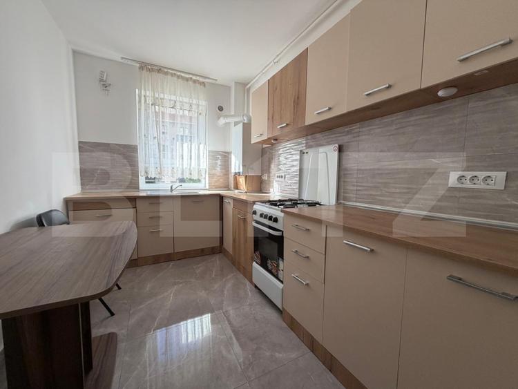 Apartament 2 camere, 60 mp, parcare, zona Tractorul