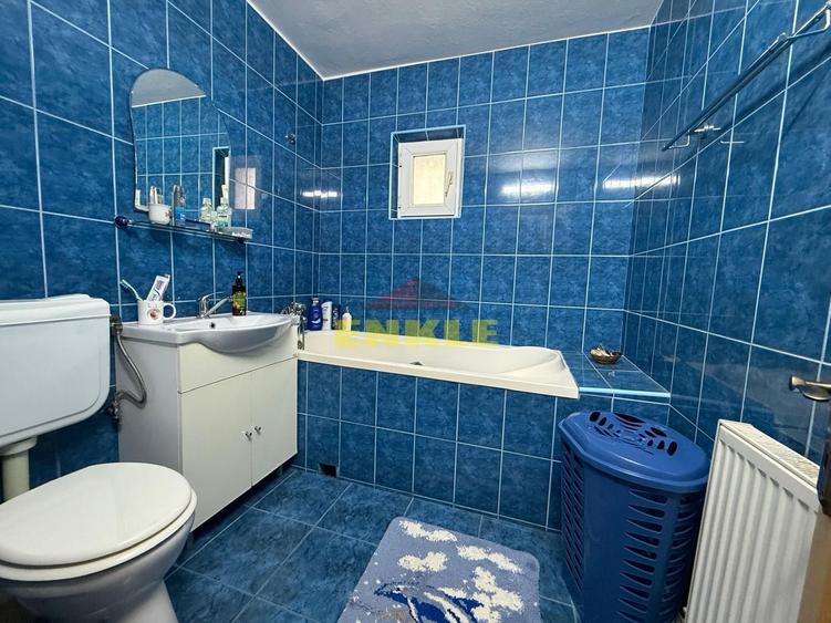 De închiriat – apartament cu 2 camere, zona Economic