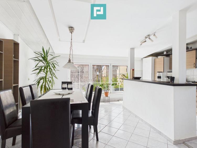 Apartament spațios în clădire ultracentrală
