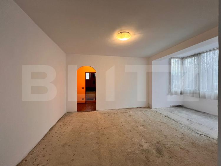 Apartament 2 camere circular –zona centrală Hunedoara