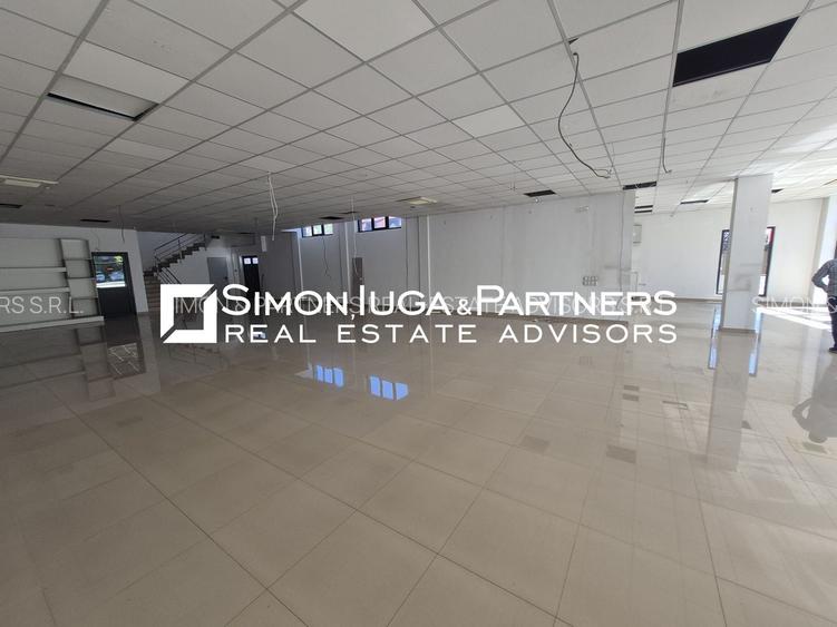 Spatiu stradal parter etaj open space si birouri - 2