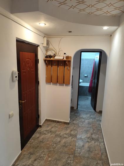 Zona Dacia, apartament decomandat 2 camere (62 mp),cu doua bai, etaj 4