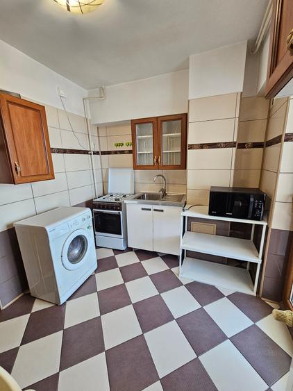 Stirbei Voda/Calea Plevnei/Dinicu Golescu/Garsoniera Spatioasa La Cheie/
