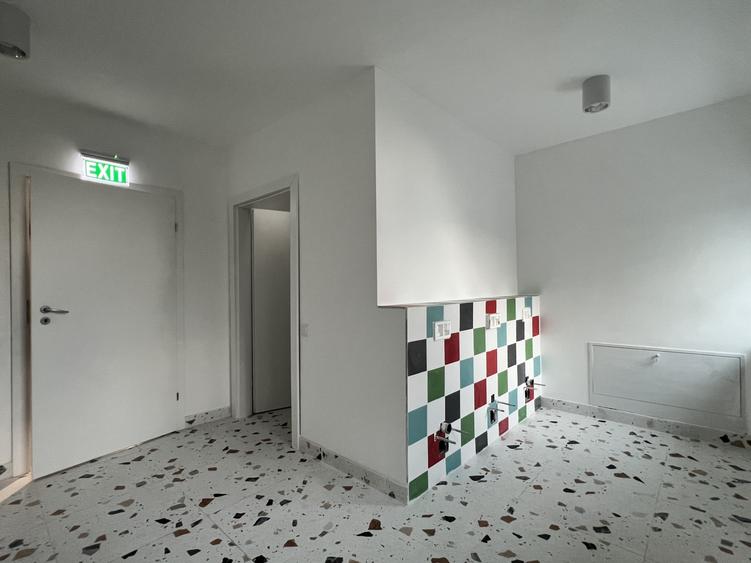 Spatiu comercial, birouri, gradinita sau centru educational | 1578 mp