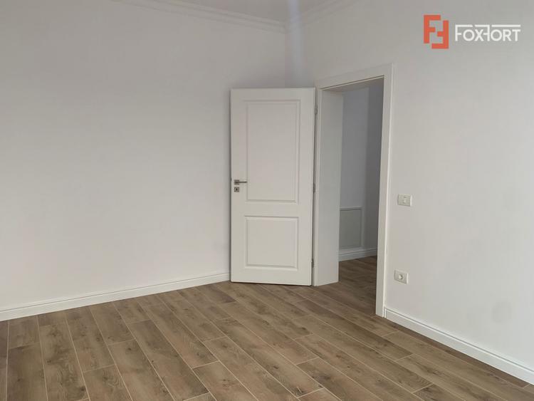 Apartament cu 3 camere si curte de 71 mp - Dumbravita
