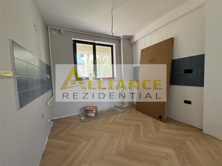 Vila tip DUPLEX 5 camere- 4 bai curte 250 MP
