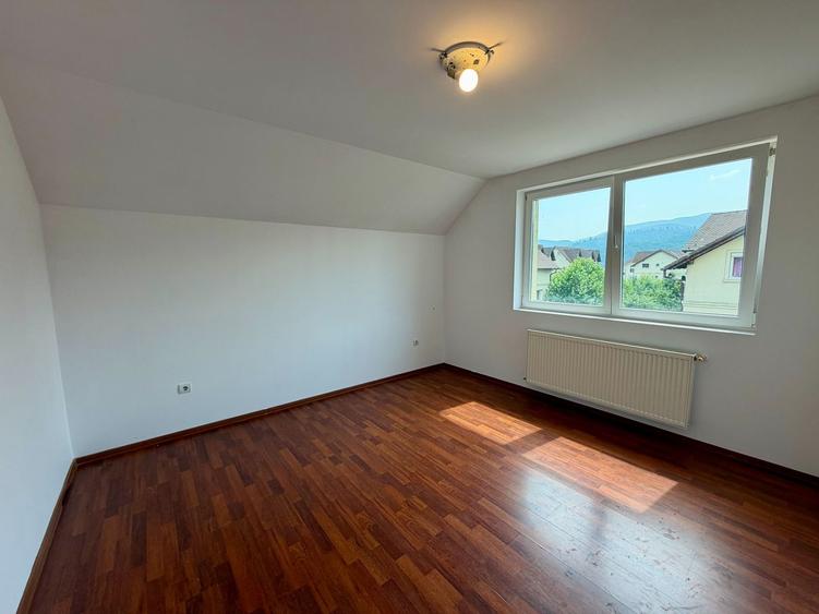 Apartament 3 camere | Cartier Toamnei Rasnov | Semimobilat