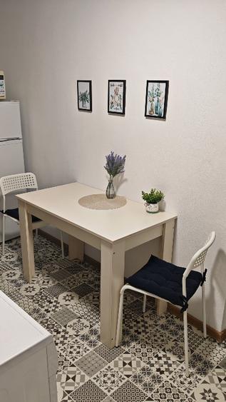 Proprietar vând apartament 2 camere, Brașovul Vechi, mobilat utilat PLUS curte