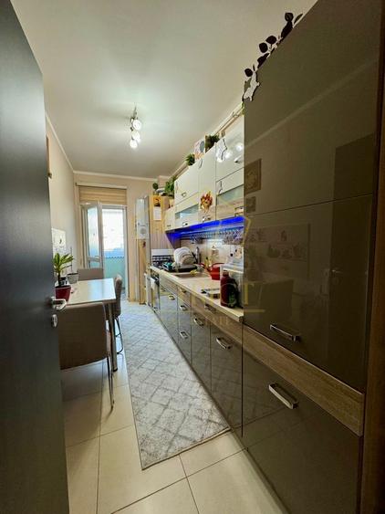 Apartament cu 3 camere mobilat si utilat | parter in Giroc | asfalt.