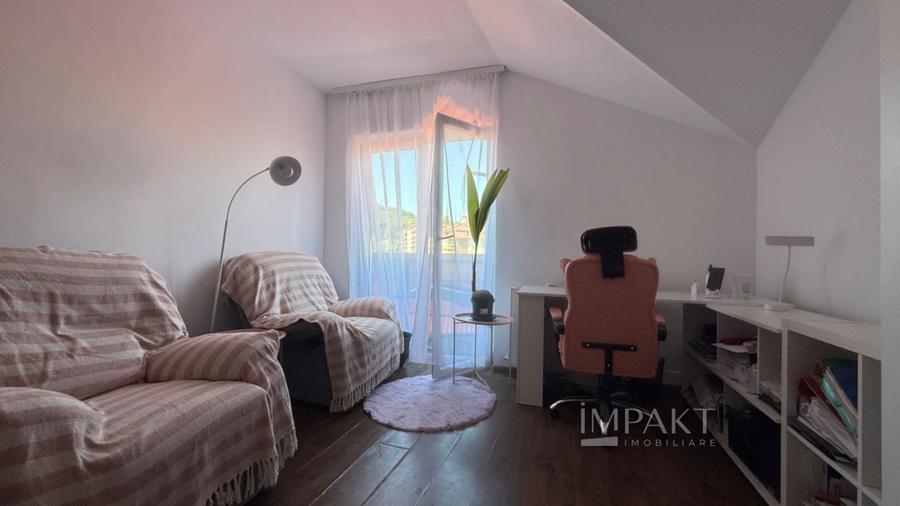 Apartament pe 3 niveluri cu 4 camere in Manastur