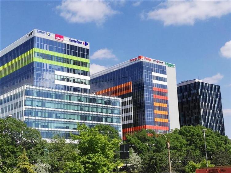 Spatii birouri Green Court de la 144 mp