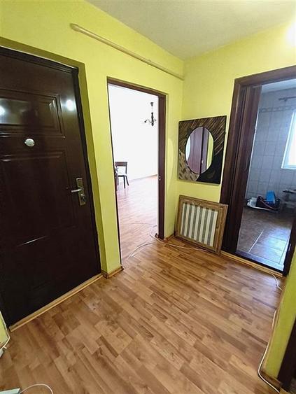 Apartament 3 camere conf 1 decomandat zona Centru