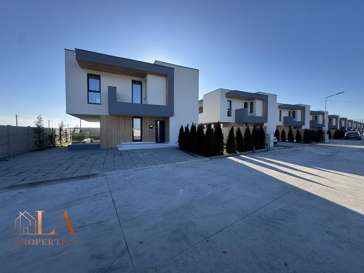 Casa individuala 4 camere | Panouri fotovoltaice 5kw | Domnesti