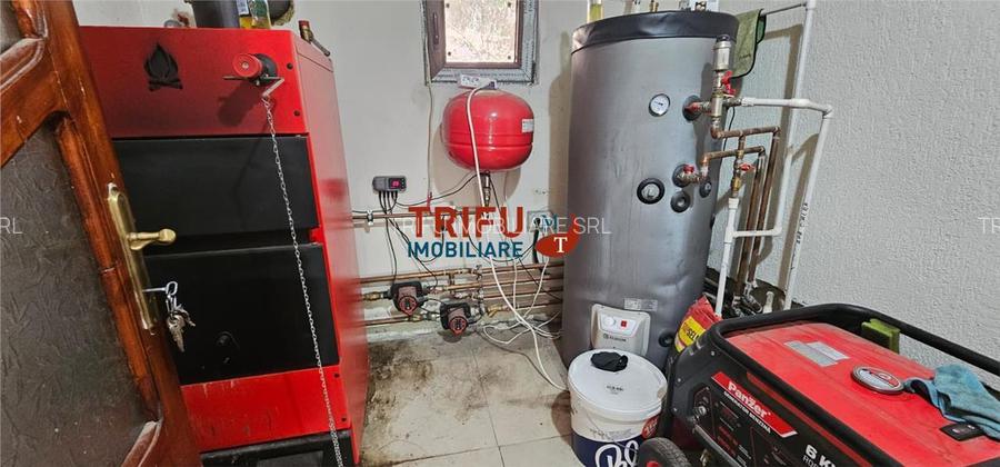 Cabana de vânzare în Intregalde – 5 camere, 1.200 mp teren si ciub - 24