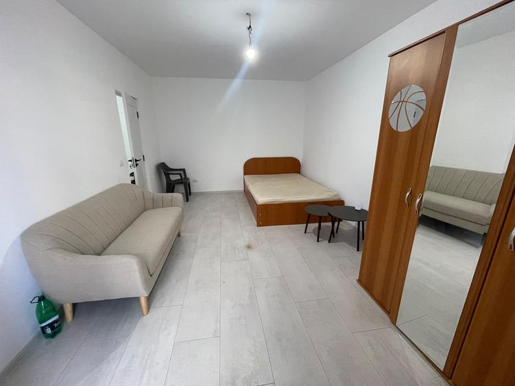 Apartament cu 2 camere decomandat, etaj 2/10, zona Alexandru cel Bun